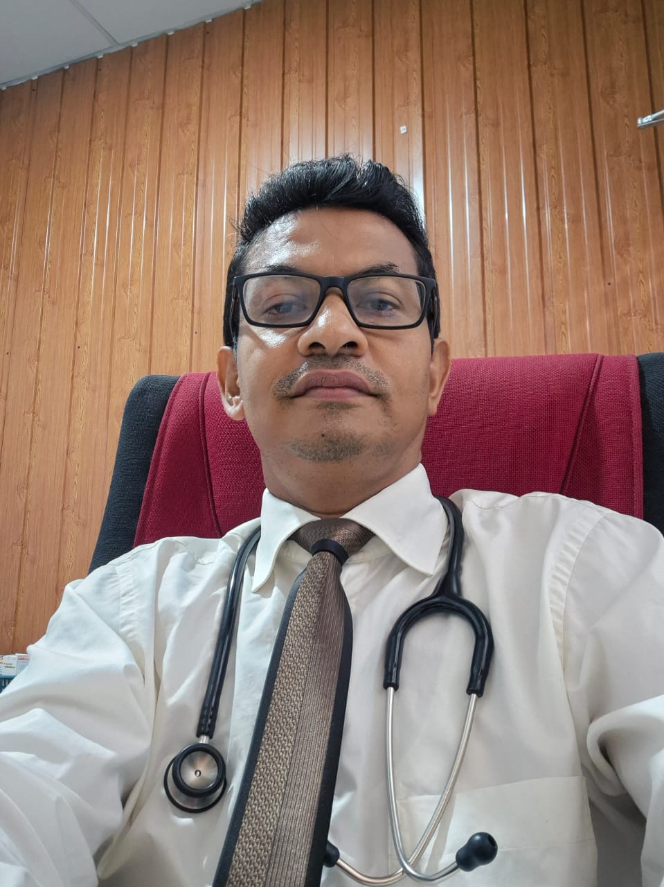 Jayajeewa , Sugathapala , Base Hospital - Balangoda, Thushara Vision House- Balangoda, Balangoda Private Hospital, Life Care Hospital - Balangoda
